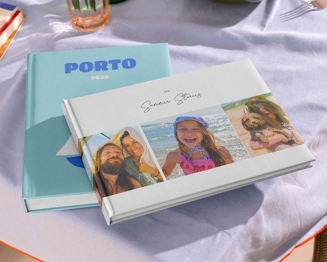 Fotolibro personalizzato con ricordi di viaggio e foto delle vacanze.