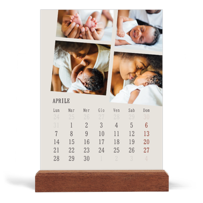 Calendario con supporto in legno verticale  — Ricordi in movimento [Aprile]