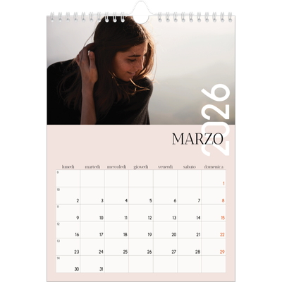 Calendario personalizzato A4 — Testo sovrapposto [Marzo]