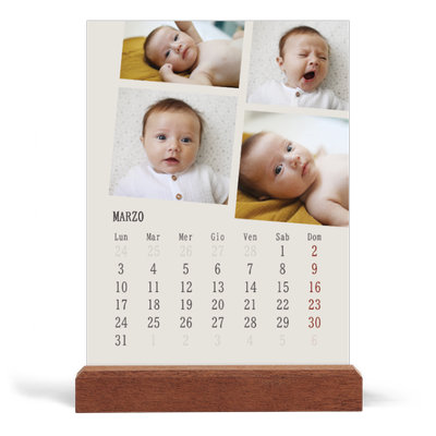 Calendario con supporto in legno verticale  — Ricordi in movimento [Marzo]