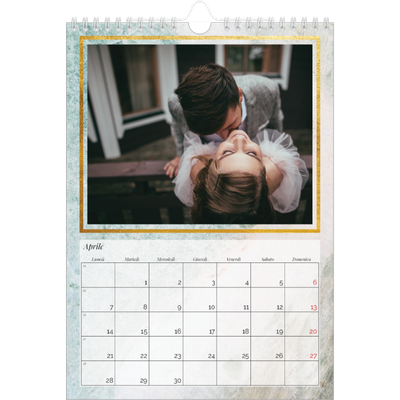 Calendario personalizzato A4 — Albero fotografico d'oro [Aprile]