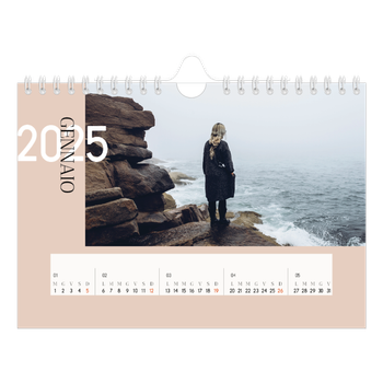 Calendario Fotografico A5 Orizzontale — Testo sovrapposto