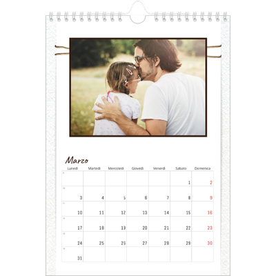 Calendario personalizzato A4 — Carta da regalo floreale [Marzo]
