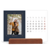 Calendario con supporto in legno orizzontale  — Blu prussiano [Marzo]