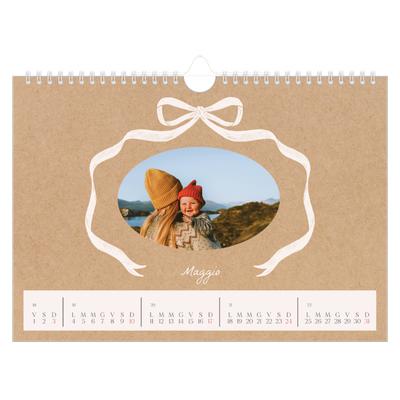 Calendario fotografico A4 — Kraft e fiocco [copertina]