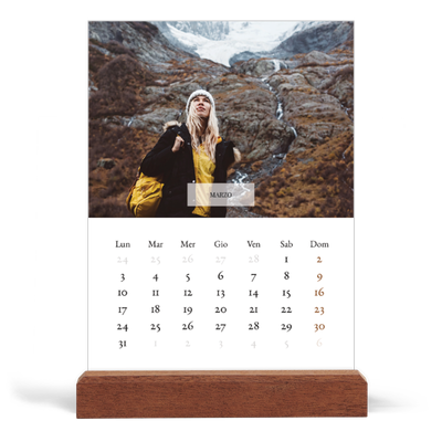 Calendario con supporto in legno verticale  — Calendario classico [Marzo]