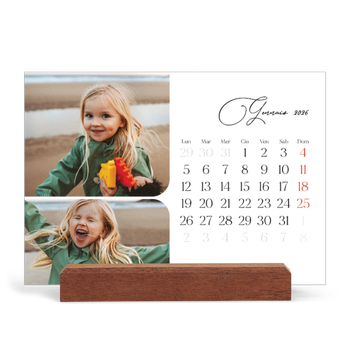 Calendario con supporto in legno orizzontale — Istantanee e scrittura