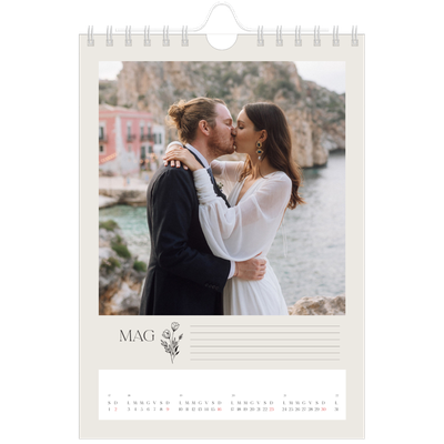 Calendario fotografico A5 — Iniziali in fiore [Maggio]