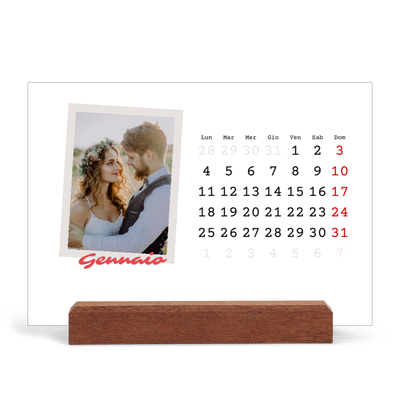 Calendario con supporto in legno orizzontale  — Firmato in cremisi [Gennaio]