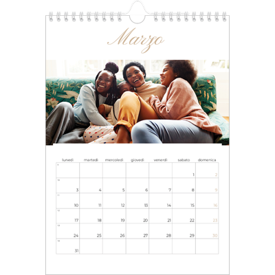 Calendario personalizzato A4 — Scatole con strisce fotografiche [Marzo]