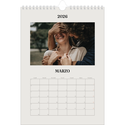 Calendario personalizzato A4 — Avorio semplice [Marzo]