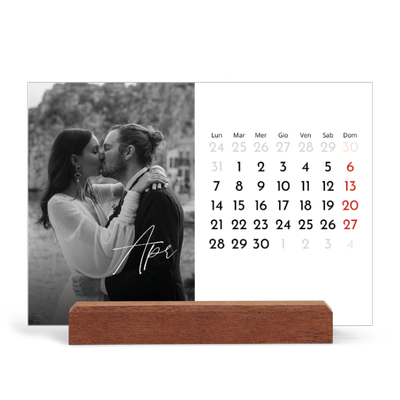 Calendario con supporto in legno orizzontale  — Scrittura elegante [Aprile]