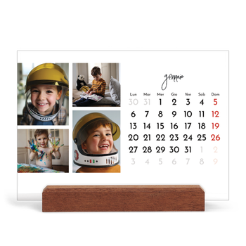 Calendario con supporto in legno orizzontale — Disposizioni fotografiche