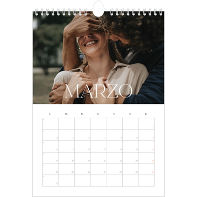 Calendario personalizzato A4 — Più grande della vita [Marzo]