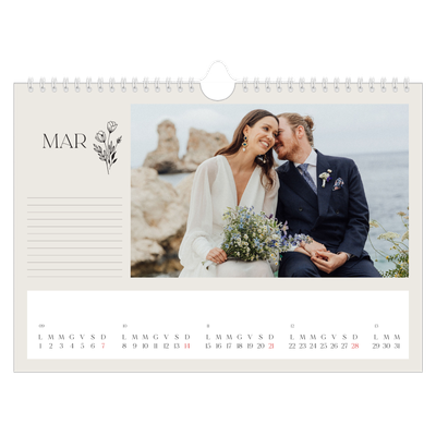 Calendario fotografico A4 — Iniziali in fiore [Marzo]