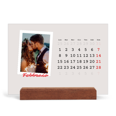 Calendario con supporto in legno orizzontale  — Firmato in cremisi [Febbraio]