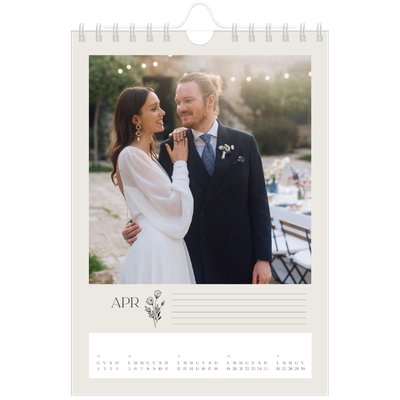 Calendario fotografico A5 — Iniziali in fiore [Aprile]