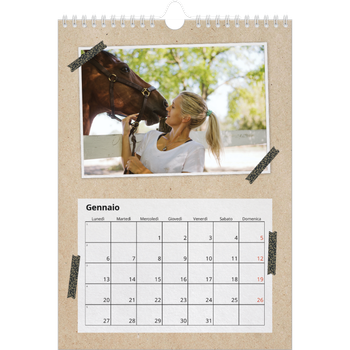 Calendario personalizzato A4 — Nastro adesivo artigianale